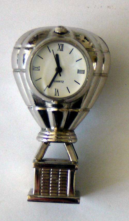 BEAUTIFUL MINIATURE CLOCK "HOT AIRBALLOON"