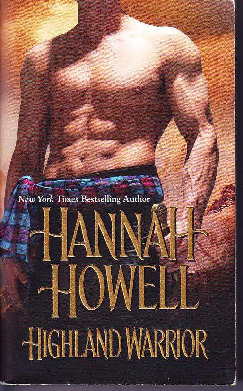 HIGHLAND WARRIOR, by Hannah Howell paperback almost new