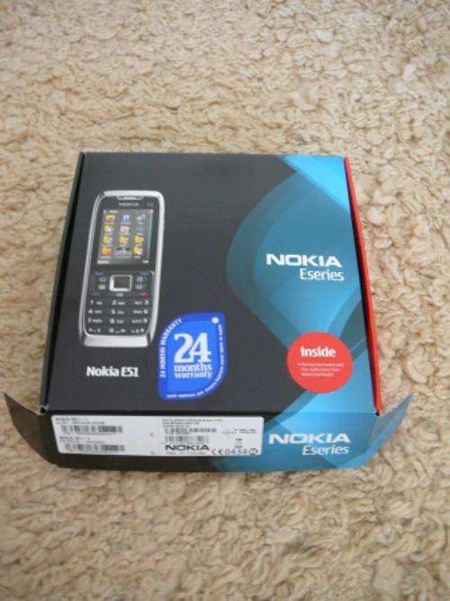 ORIGINAL BOXED NOKIA E51 mobile / cell phone