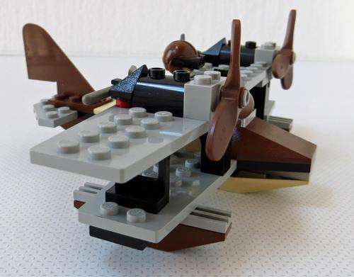 LEGO - ADVENTURERS - JUNGLE - 5925 PONTOON PLANE - CLOSING DOWN SALE!