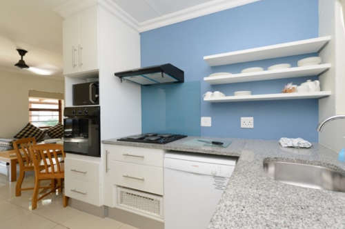 Midweek @ Sunshine Bay Beach Club, Jeff Bay from 26 Nov - 30 Nov 2018 (4 Nights) 6 Sleeper