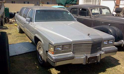 LIMOSINE FOR YOUR OWN RENTAL COMPANY