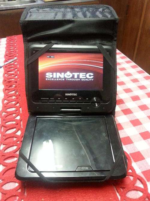 ****SINOTEC DVD PLAYER WITH POUCH/ HEADREST POUCH****