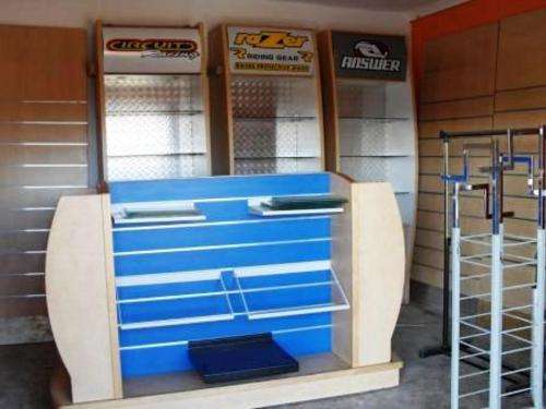 ****SHOP CLOSURE***OVER R25 000 WORTH OF SHELVING***CAME OUT YAMAHA FRANCHISE***