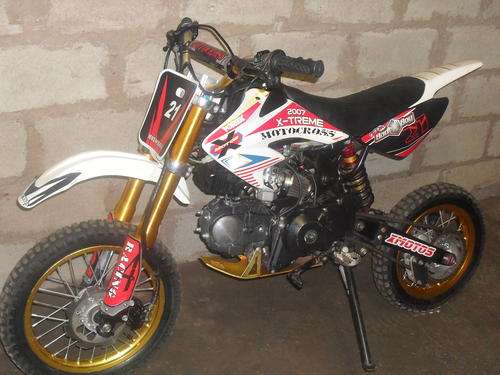 ****XMOTO 125cc PIT BIKE, ELEC START, HYDRAULIC DISK BRAKES******