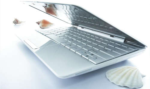 ASUS EEE PC CERAMIC WHITE BEAUTY! LUXURIOUS NETBOOK! AS NEW!