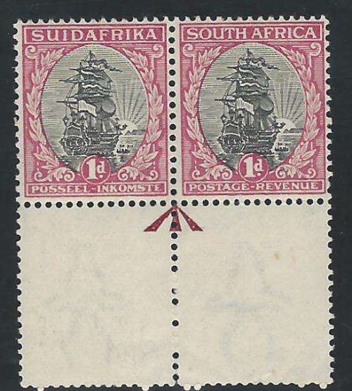 Union 1934 Roto Issue 9 ARROW pair Inv Wmk. VFM. UHB 37C Cb.