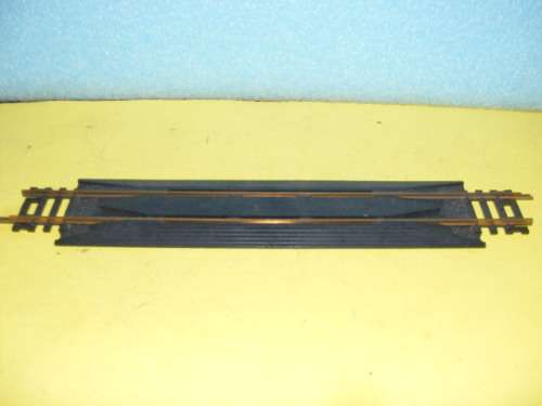 Atlas HO Re-railer Track