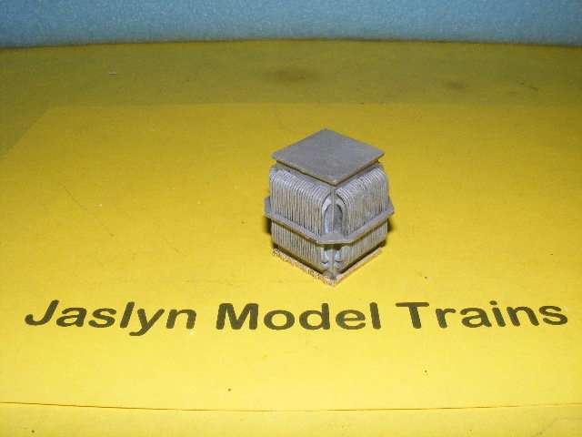 Hornby Skaledale OO Transformer.