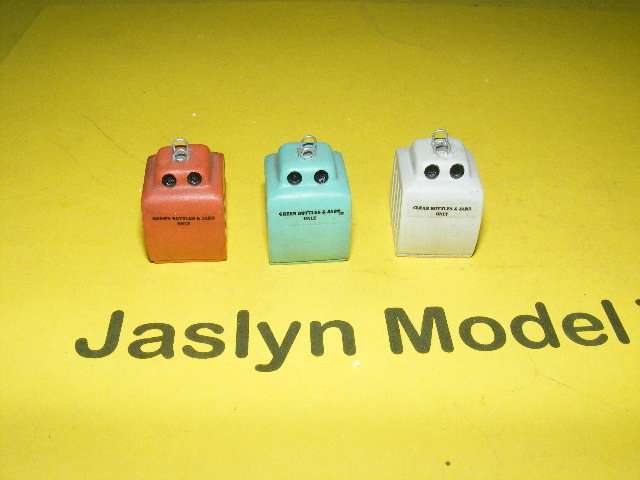 Hornby Skaledale OO Recycling Bins.