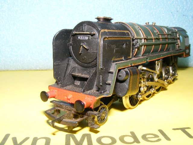 Hornby OO Fying 'Evening Star' 2-10-0 Steam Loco and Tender