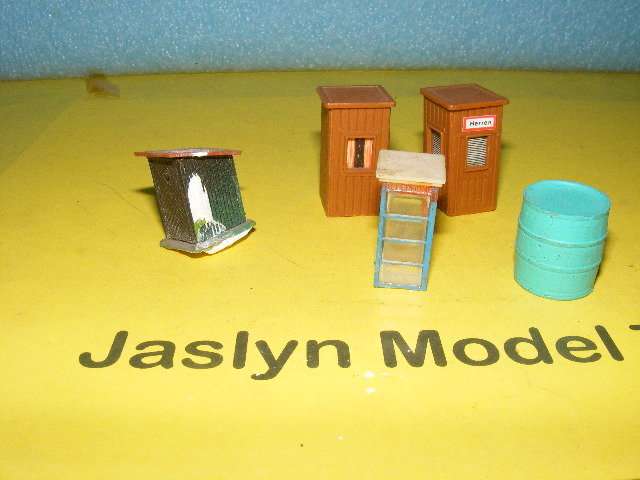 HO Toilets, Telephone Booth, Water Tank.
