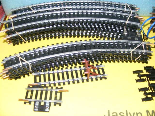 Lima HO Job Lot Tracks