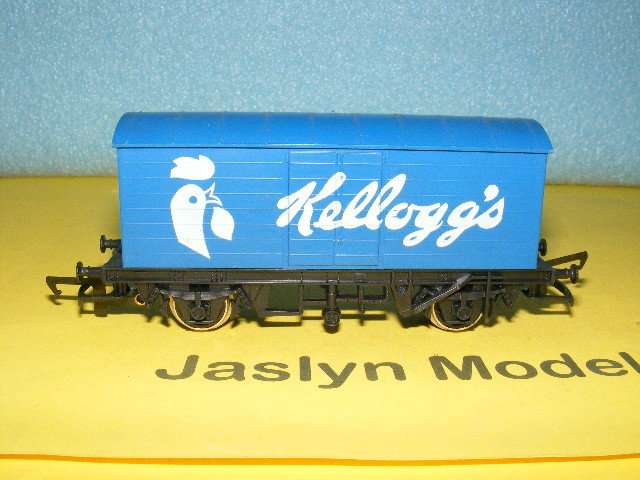 Hornby OO Kelloggs Box Wagon.