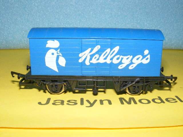 Hornby OO Kelloggs Box Wagon.