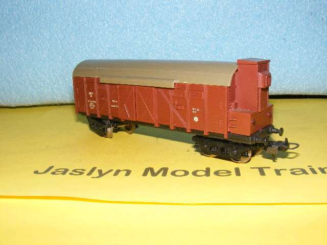 Lima HO Box Wagon with Sliding doors and Tail lights