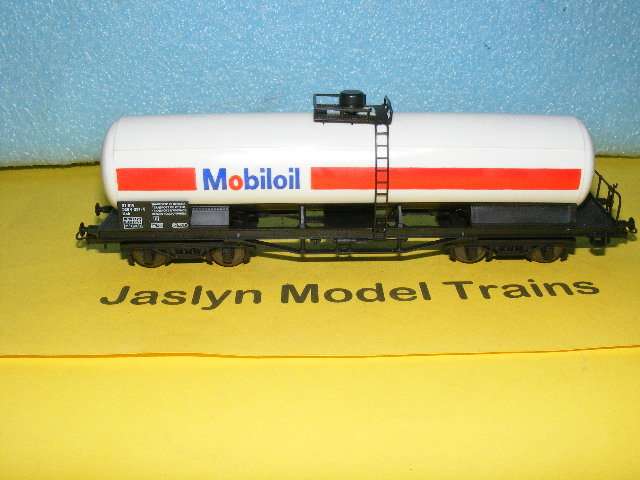Lima HO Mobiloil Tanker (Boxed)