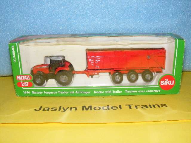 Siku HO Massey Ferguson Tractor with Trailer (Boxed)