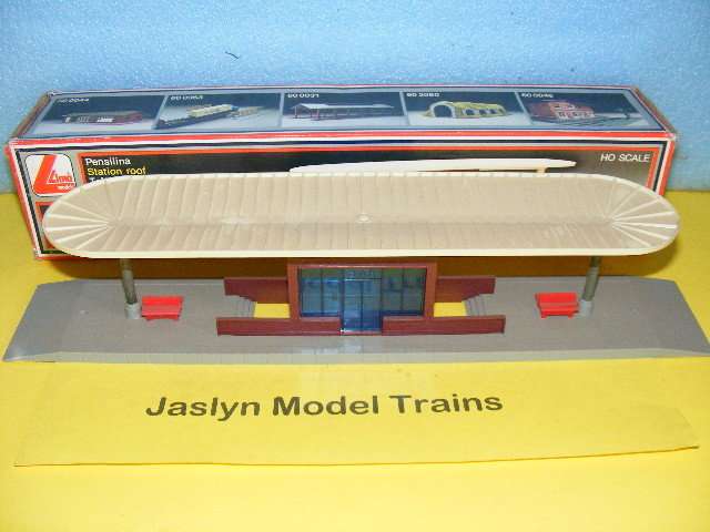 Lima HO Platform Roof  (Boxed)