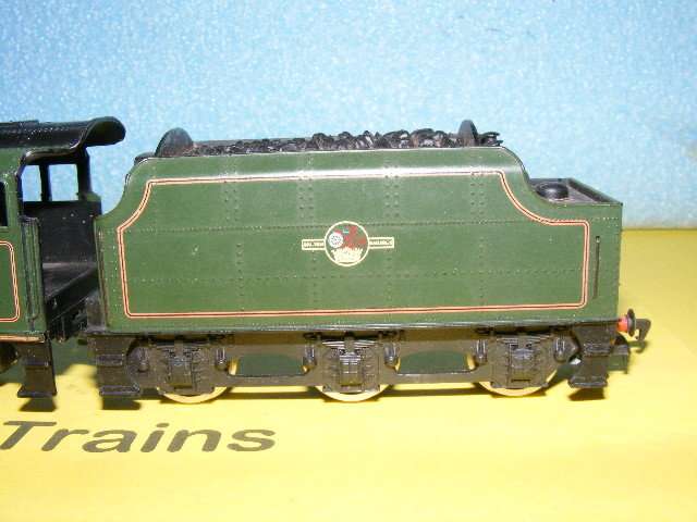 Mainline HO Steam Loco and Tender - For spares/ repairs.