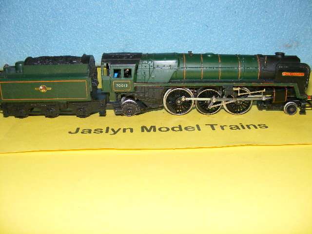 Tri-ang OO Steam Loco and Tender - For spares/ repairs.