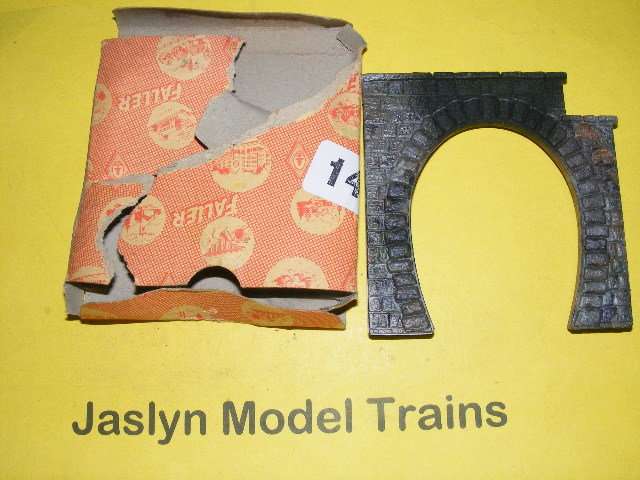 Faller N-Gauge Tunnel Entrance.