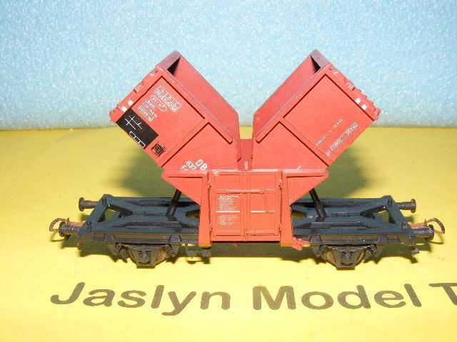 Lilliput HO Hopper Wagon.