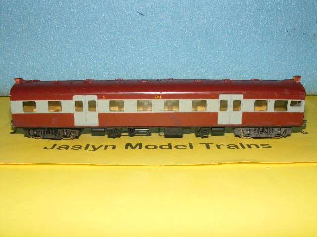 Lima HO SAR/ SAS Suburban 3rd Class Passenger Coach.