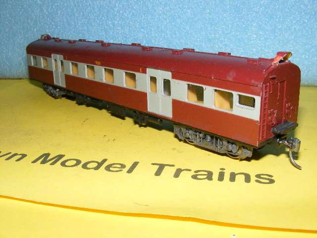 Lima HO SAR/ SAS Suburban 3rd Class Passenger Coach.