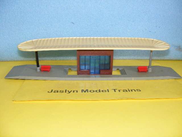 Lima HO Platform Roof.