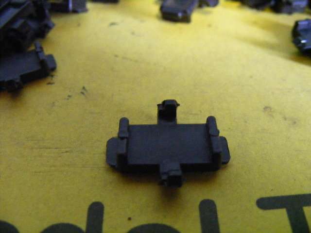 Lima HO Job Lot Track Clips.