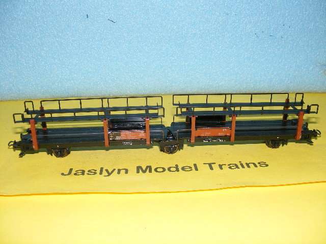 Trix HO Car Carrier (Boxed) - Metal.