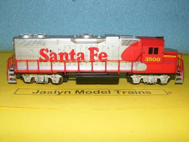 Life Like HO Sante Fe Diesel Loco,