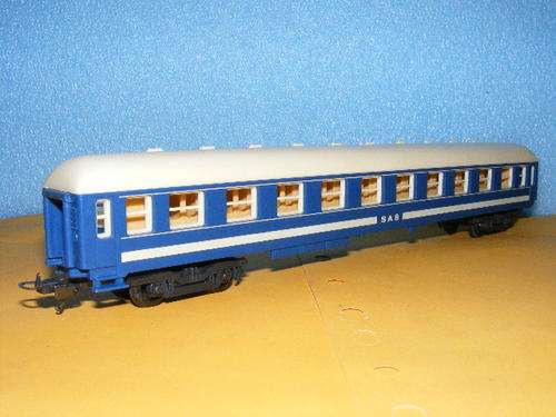 Lima HO SAR/SAS Blue Train Coach.