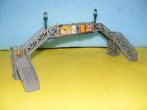 HO Pedestrian crossing.