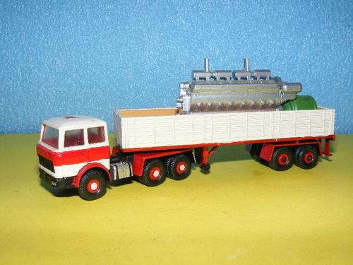 Lima HO Truck with load.