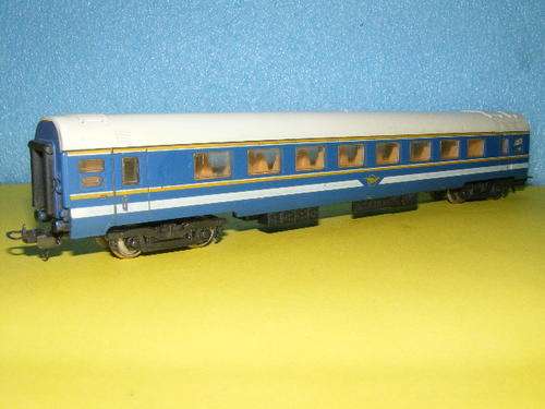 Lima HO SAR/ SAS Blue Train Passenger coach.