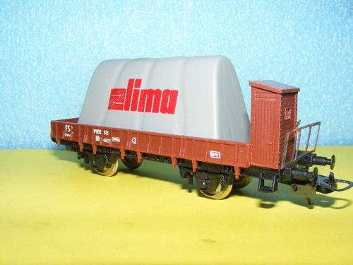 Lima HO Flat bed with Lima load.