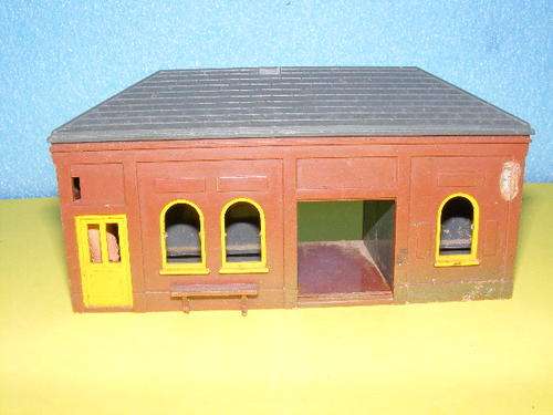 Tri-ang OO Building.