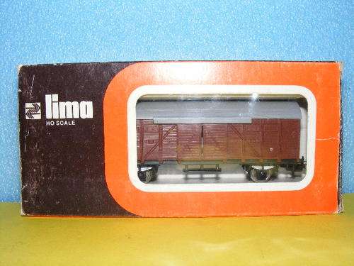 Lima HO Box wagon with sliding doors. (Boxed)
