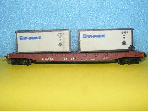 Lima HO SAR/SAS Flatbed with two Safmarine containers.