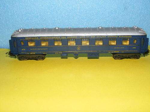 Lima HO Dinning Car.