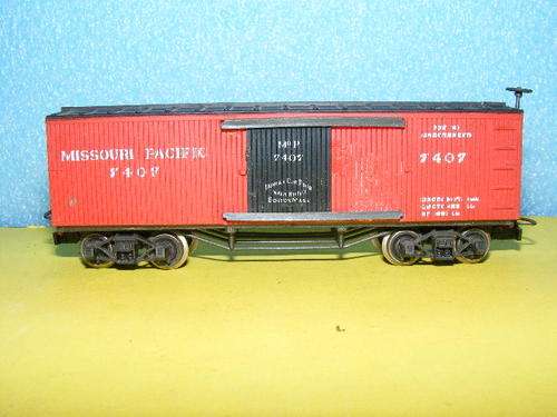 Pocher HO Box wagon with sliding doors.