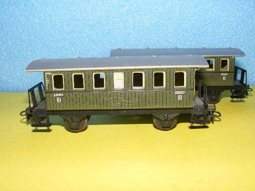 Marklin HO Passenger Coaches x 2