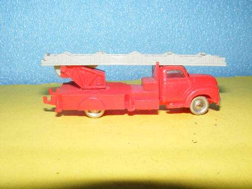 Lego - Fire engine with extendable ladder.