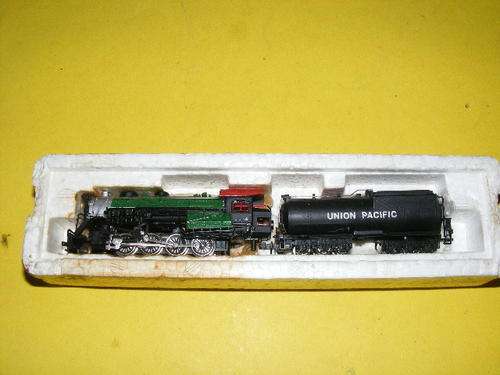 Bachmann N-gauge Steam Loco and Tender