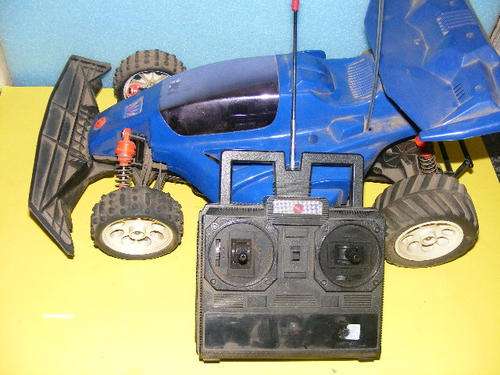 Radio Control Car and Remote - For spares/ Repairs