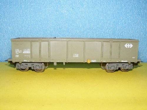 Lima HO Open wagon with load.