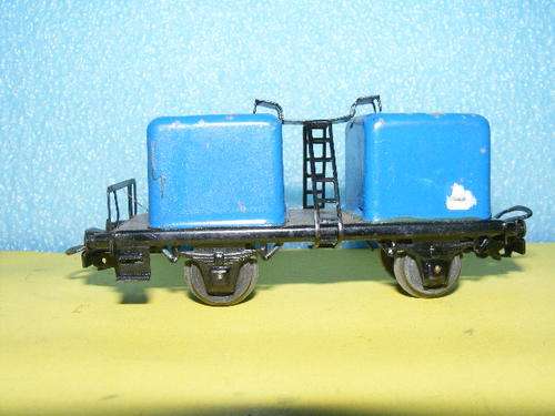 Marklin HO flatbed with load.