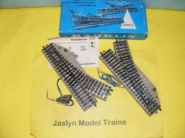 Marklin HO M-Track Electric Points x 2 (Boxed)